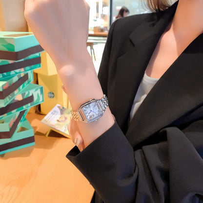 Montres style luxe pour femmes Or, élégante By J&B Miller's de chez Quartz