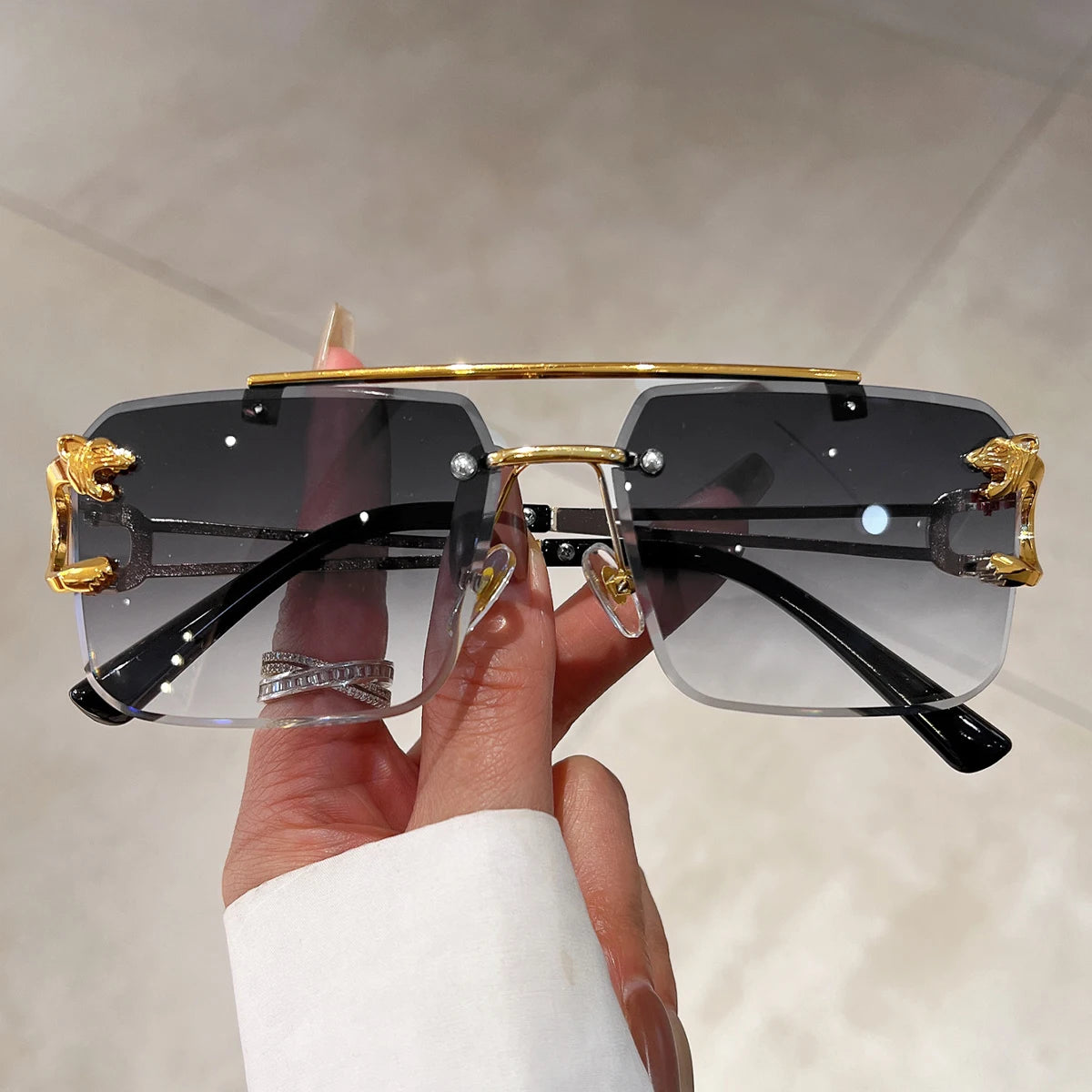 Lunettes de soleil monture or pour hommes & femmes