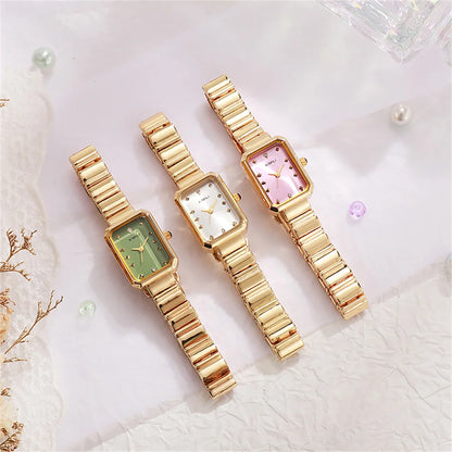Montre type luxe pour femmes. Quartz